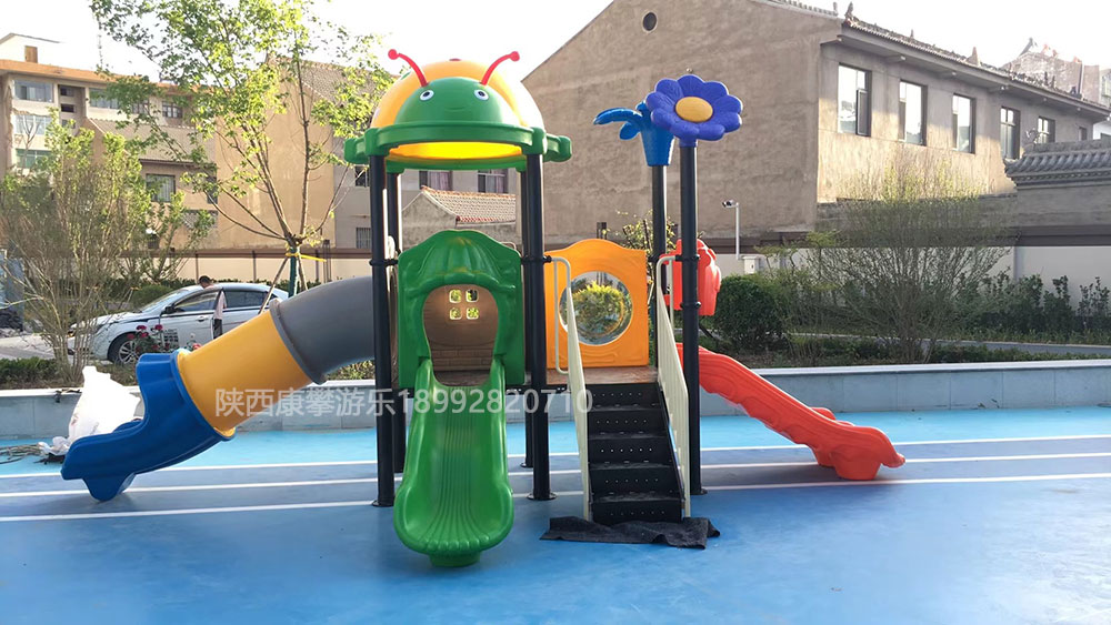 陜西渭南合陽(yáng)某小區(qū)兒童游樂(lè)設(shè)施案例