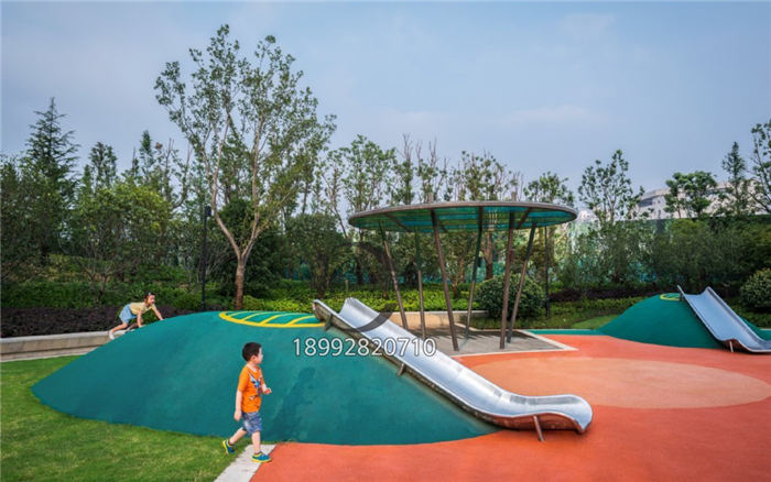 大型玩具組合滑梯對(duì)幼兒園有多重要
