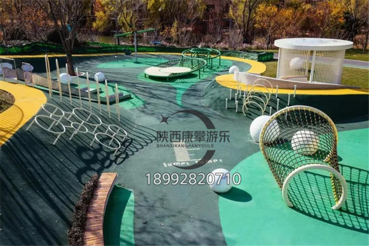 兒童游樂(lè)設(shè)施