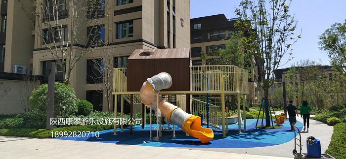 戶外兒童游樂(lè)設(shè)施