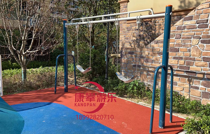 戶外秋千設施