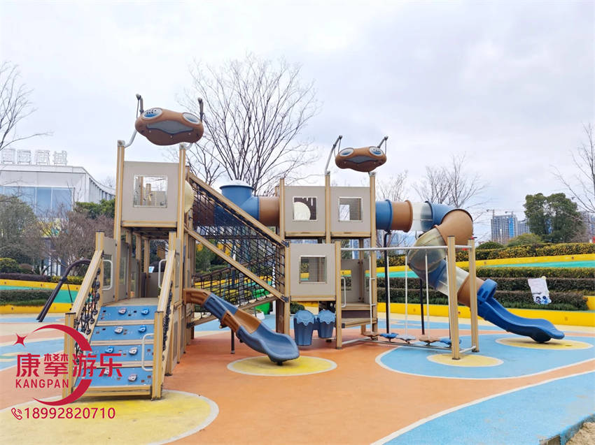 游樂設(shè)施滑梯