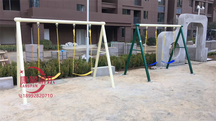 戶外秋千